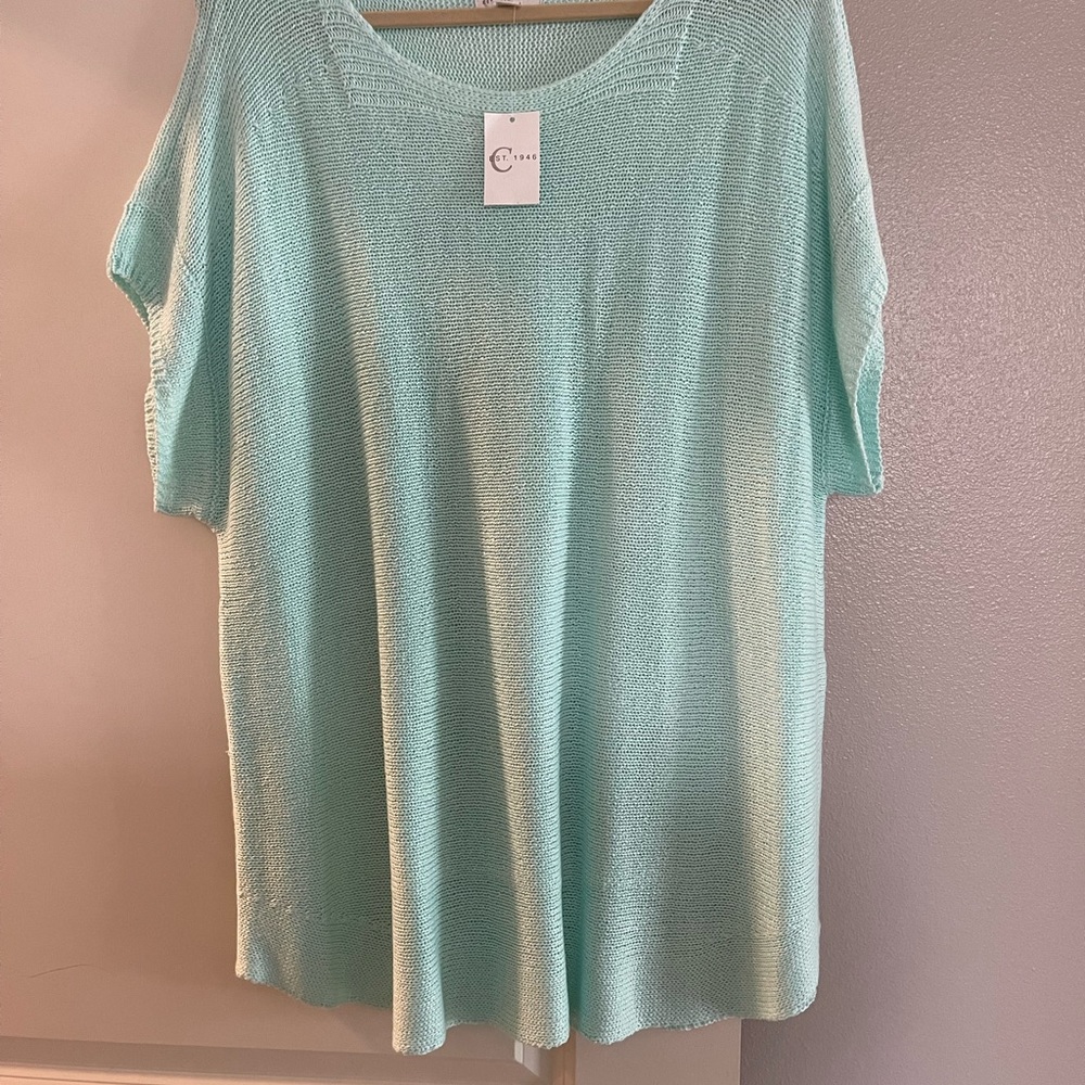 Short sleeve sweater